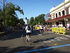  Miller St, North Sydney. Run up to the start line.