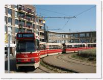 pict5281 * (Holland, Den Haag), Scheveningen Haven terminus of route 11. * 2560 x 1920 * (2.33MB)