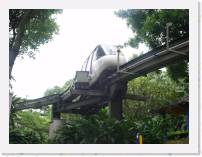 pict4760 * (Singapore), Jurong Birdpark. Panorail passing the depot junction. * 2560 x 1920 * (2.13MB)
