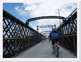 pict8994 * 2560 x 1920 * (2.31MB)