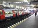 pict2452 * Europe, Britain, London, Finchley Rd Underground * 2560 x 1920 * (3.48MB)
