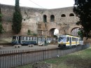 pict1349 * Europe, Italia, Roma Piazza di Porta Maggiore - NG light rail * 2560 x 1920 * (2.83MB)