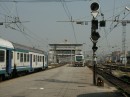 pict1582 * Milano Centrale, signal box off end of central platforms * 2560 x 1920 * (2.21MB)