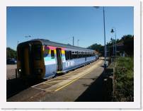 pict5538 * (Great Britain, Sudbury), Marks Tey junction. Our diesel train to Sudbury. * 2560 x 1920 * (2.19MB)