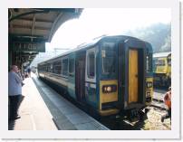 pict5585 * (Great Britain, Ipswich), Ipswich station. Our 153 railcar to Cambridge. * 2560 x 1920 * (2.04MB)