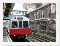 pict6030 * (Great Britain, London), Whitechaple. East London line, day time terminus. * 2560 x 1920 * (2.56MB)