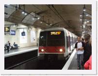 pict6091-24 * (France, Paris), Luxembourg station. RER line B. * 2560 x 1920 * (3.49MB)