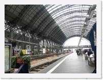 pict4880 * (Germany, Frankfurt), Frankfurt Hauptbahnhof. (Main station). * 2560 x 1920 * (2.78MB)