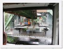 pict4995 * (Germany, Wuppertal), Schwebebahn - Approaching a station. * 2560 x 1920 * (2.27MB)