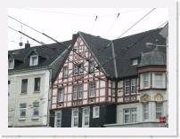 pict5012 * (Germany, Wuppertal), Vohwinkel - where the trolley bus loop wires cross. * 2560 x 1920 * (1.96MB)