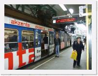 pict5030 * (Germany, Wuppertal), Schwebebahn - Wuppertal Hbf. * 2560 x 1920 * (2.32MB)