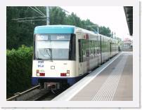 pict5256 * (Holland, Amsterdam), Metro train at Heemstedestraat. * 2560 x 1920 * (1.85MB)