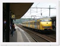 pict5220 * (Holland, Delft), Delft station. * 2560 x 1920 * (1.91MB)