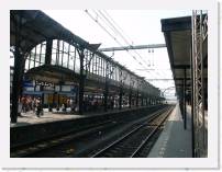pict5156 * (Holland, Utrecht), Utrecht Centraal. The station used to have a train shed arch, but the spans have been cut off. * 2560 x 1920 * (2.23MB)