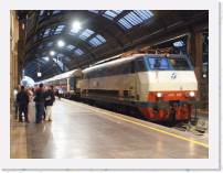 pict6094 * (Italy, Milano), Centrale. Our train no.229. * 2560 x 1920 * (3.42MB)