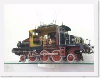 pict6392 * (Italy, Milano), Museo nazionale della scienza e della tecnologia Lenoardo da Vinci. Model of early electric locomotive. * 2560 x 1920 * (1.36MB)