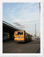 pict6418 * (Italy, Milano), Route 90 'Filobus' crossing Viale Certosa and the Route 19/14 tram routes. * 1920 x 2560 * (586KB)