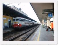 pict6431 * (Italy, Pavia), Pavia Stazione. Unit train of grain hoppers, which were French, both SNCF and private french owners. * 2560 x 1920 * (1.82MB)