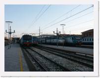 pict6463 * (Italy, Ravenna), Ravenna station. * 2560 x 1920 * (2.06MB)