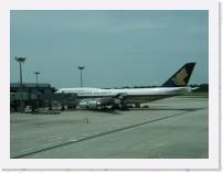 pict4851 * (Singapore), Changi Airport. Our Plane. Changi. * 2560 x 1920 * (1.84MB)