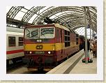 P9090634 * (Germany, Dresden), Dresden Hauptbahnhof. The Czech locomotive is removed from the train. * (Germany, Dresden), Dresden Hauptbahnhof. The Czech locomotive is removed from the train. * 3648 x 2736 * (2.28MB)