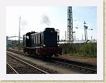 P9302098 * (Germany, Frankfurt), Hafenbahn. 'Harbour Railway'. Historische Eisenbahn train. Western yard. (Near Hauptbahnhof). Loco run around. * (Germany, Frankfurt), Hafenbahn. 'Harbour Railway'. Historische Eisenbahn train. Western yard. (Near Hauptbahnhof). Loco run around. * 3648 x 2736 * (2.37MB)