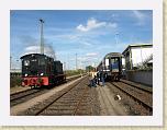 P9302099 * (Germany, Frankfurt), Hafenbahn. 'Harbour Railway'. Historische Eisenbahn train. Western yard. (Near Hauptbahnhof). Loco run around. * (Germany, Frankfurt), Hafenbahn. 'Harbour Railway'. Historische Eisenbahn train. Western yard. (Near Hauptbahnhof). Loco run around. * 3648 x 2736 * (2.36MB)
