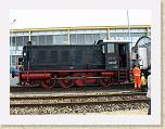 P9302105 * (Germany, Frankfurt), Hafenbahn. 'Harbour Railway'. Historische Eisenbahn train. Western yard. Loco run around. * (Germany, Frankfurt), Hafenbahn. 'Harbour Railway'. Historische Eisenbahn train. Western yard. Loco run around. * 3648 x 2736 * (2.3MB)