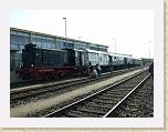 P9302106 * (Germany, Frankfurt), Hafenbahn. 'Harbour Railway'. Historische Eisenbahn train. Western yard. Loco run around. * (Germany, Frankfurt), Hafenbahn. 'Harbour Railway'. Historische Eisenbahn train. Western yard. Loco run around. * 3648 x 2736 * (2.34MB)
