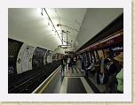 P9010091 * (England, London), Holborn Station, Central Line. East bound. * (England, London), Holborn Station, Central Line. East bound. * 3648 x 2736 * (2.32MB)