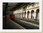 P9030188 * (England, London, South Kensington), Eastbound district line train. Recently refurbished type. * (England, London, South Kensington), Eastbound district line train. Recently refurbished type. * 3648 x 2736 * (2.15MB)