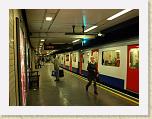 P9030191 * (England, London, St James' Park), Eastbound district line train. Recently refurbished type. * (England, London, St James' Park), Eastbound district line train. Recently refurbished type. * 3648 x 2736 * (2.28MB)