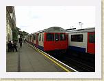 P9030206 * (England, London, West Brompton), District Line. * (England, London, West Brompton), District Line. * 3648 x 2736 * (2.0MB)