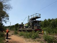  (Loftus, Royal National Park), 99u. Arrived at new pole 150. Trolley wheel has to cross the ropes holding the wire in place.